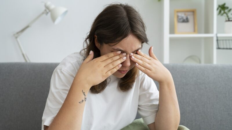 Jakie są sposoby na łagodzenie objawów alergii oczu?