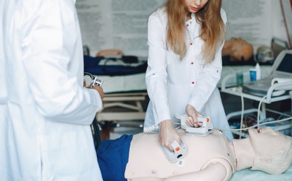 Defibrylator AED ratuje życie w Międzyzdrojach