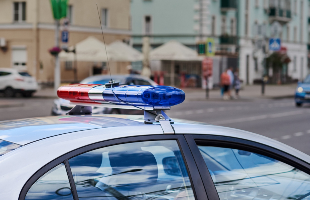 Policjanci ze Szczecina zabezpieczyli transport serca na lotnisko dla celów przeszczepu