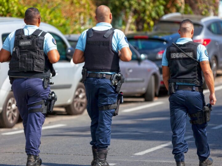 Inspirujące spotkanie dla maturzystów: Promowanie zawodu policjanta w Komisariacie Policji Szczecin – Dąbie