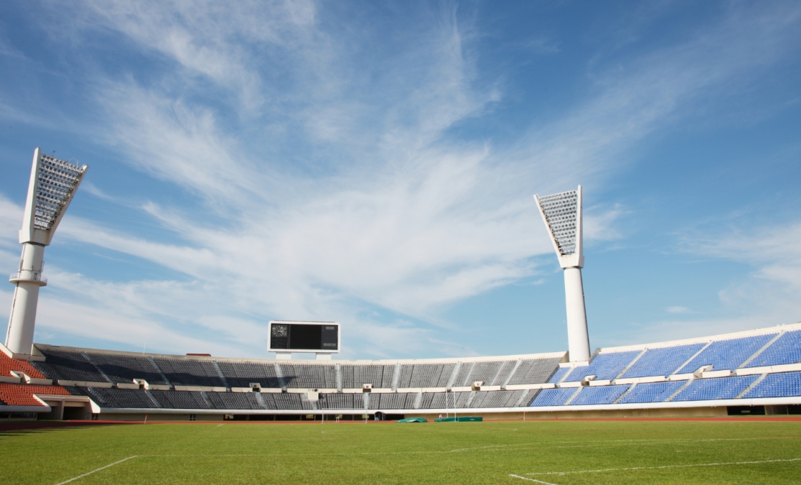 Inwestycje w infrastrukturę sportową Szczecina: finansowanie przebudowy stadionu Świtu i wsparcie dla Arkonii