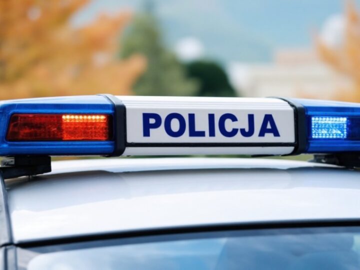 Kto zablokuje postój? Taksówkarze i straż miejska w grze w kotka i myszkę na Kiss & Ride