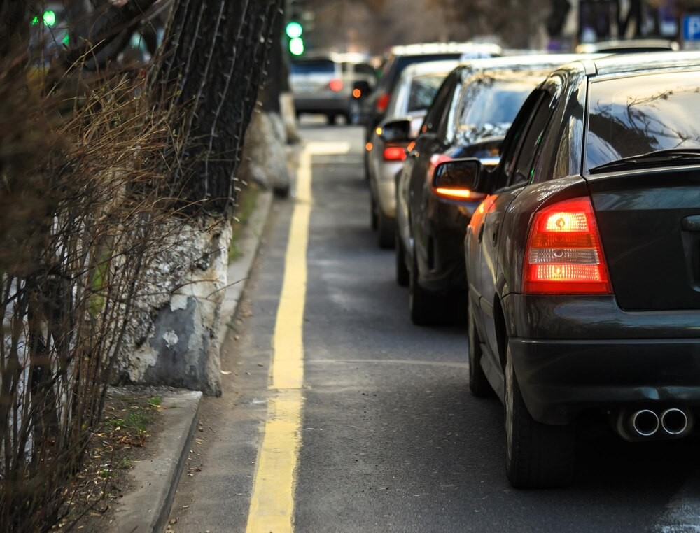 Utrudnienia na Warszewie: Budowa nowego parkingu do grudnia wstrzymuje ruch na ul. Podbórzańskiej