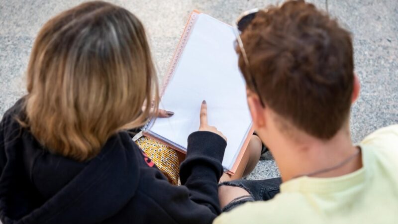 Szczecin w kolorach akademickiego entuzjazmu: Dołącz do Spacerku na Uniwerek 2025!
