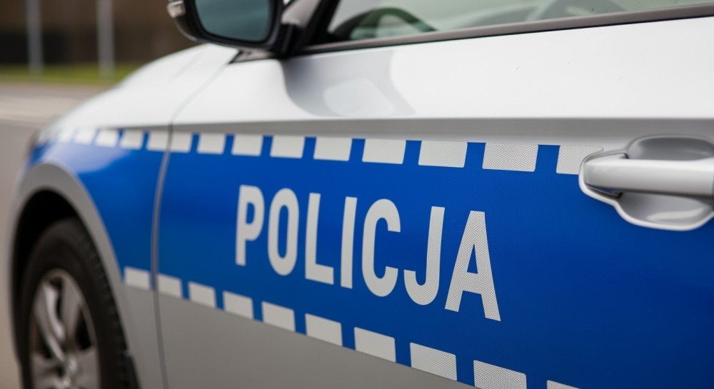 Nowi funkcjonariusze i awanse w szczecińskiej Policji: Święto zaangażowania i odpowiedzialności