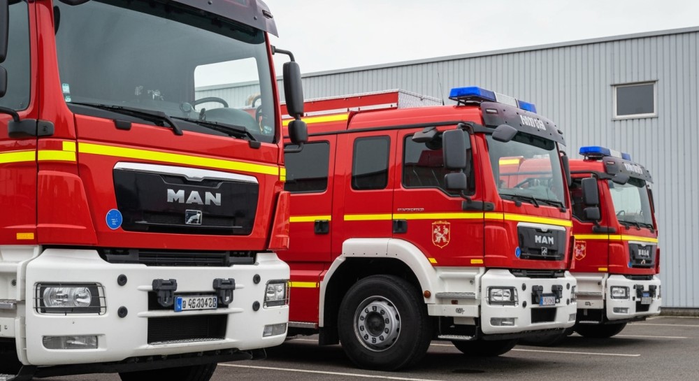 Nie wlewaj wody do płonącego oleju – to może zabić!