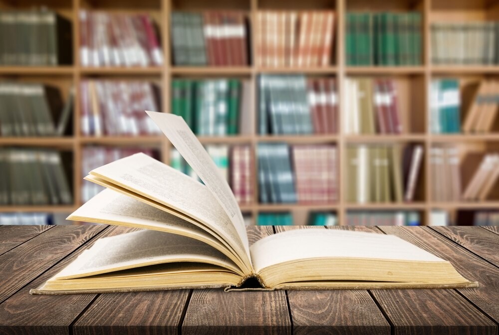 Poetyckie Refleksje: Emocjonujący Konkurs i Nastrojowy Wieczór w Szczecinie