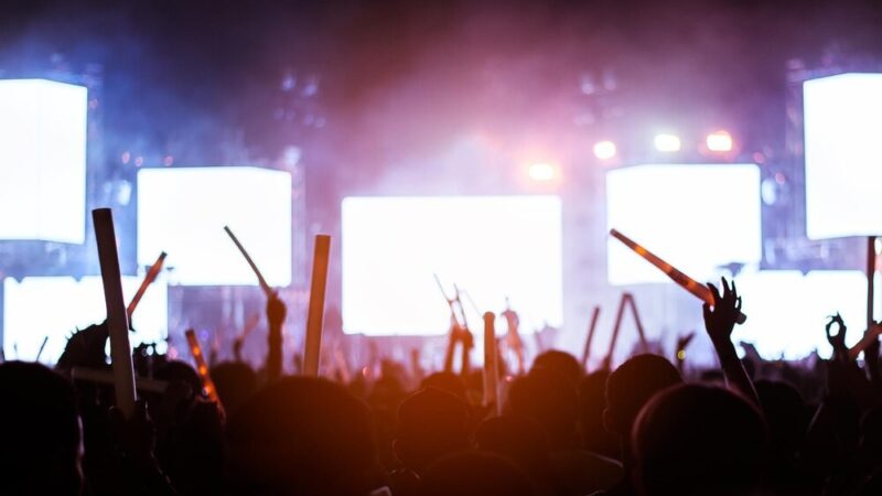 Elżbieta Tymko: Kolorowa wystawa inspiracji w Policach