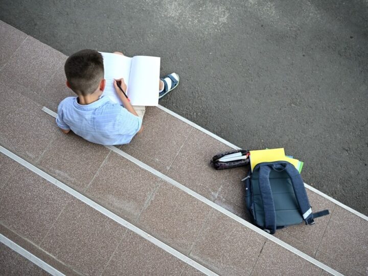 Przygoda z książkami: Dzieci w Policach odkrywają magiczny świat biblioteki