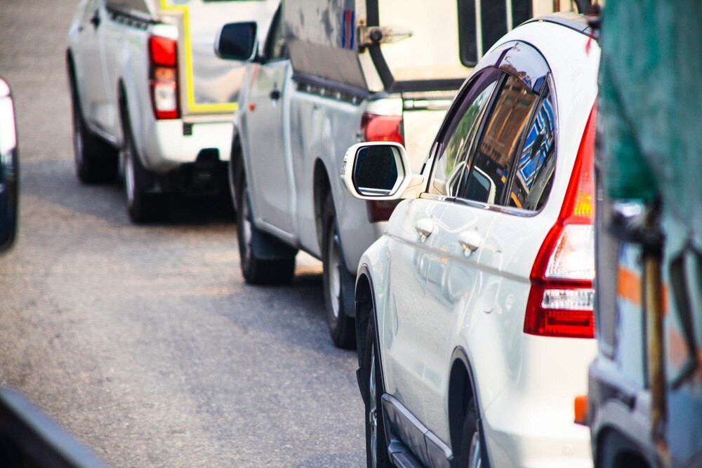 Uwaga kierowcy! Utrudnienia w ruchu w gminie Banie w godzinach popołudniowych