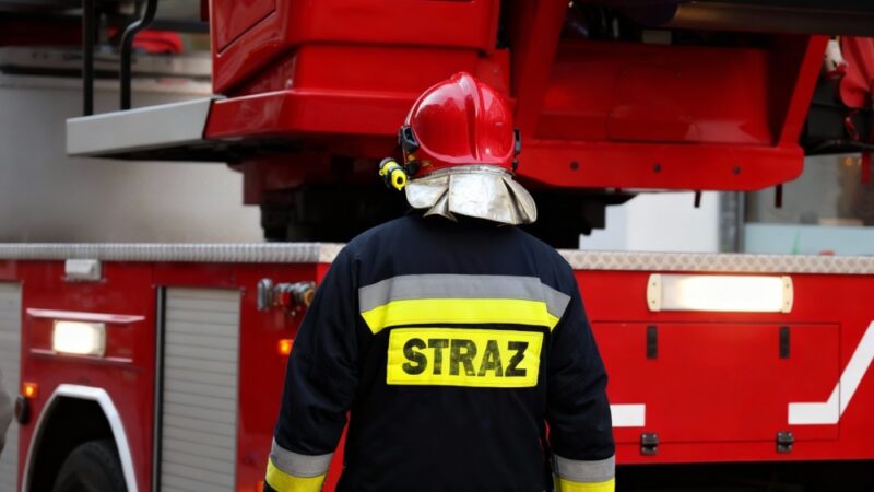 Świąteczne spotkanie strażaków w Policach: podziękowania i tradycja w służbie społeczności