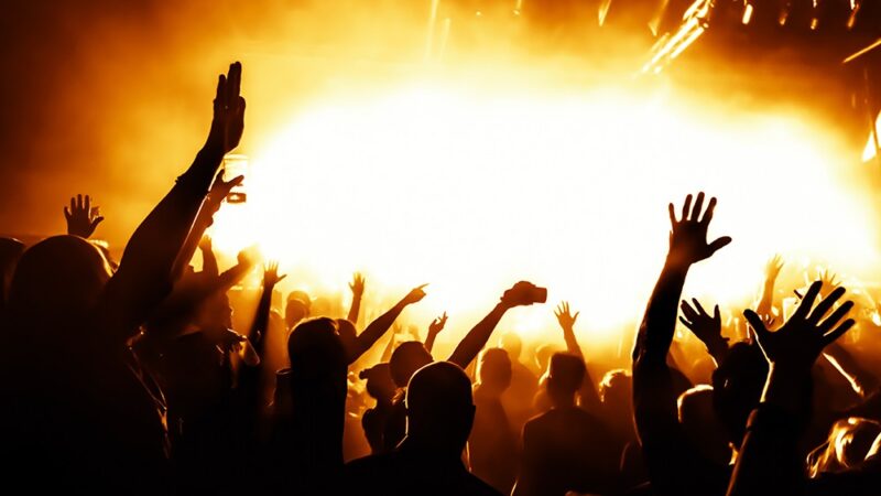 Zagraj z Mistrzem: Gitarowe Warsztaty z Markiem Szulem!