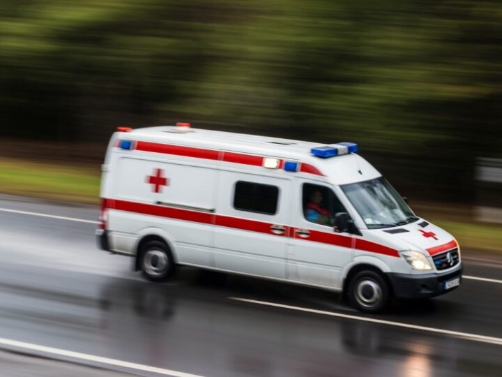 Odwilż w Szczecinie: Uważaj na niebezpieczne lód i śnieg z dachów!