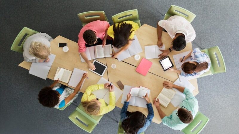 Bezpieczny Internet: Jak chronić się przed zagrożeniami online?