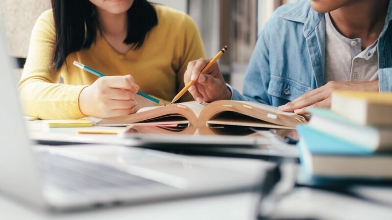 Bezpieczne Przedszkole: Dzieci uczą się od policjantki w Szczecinie