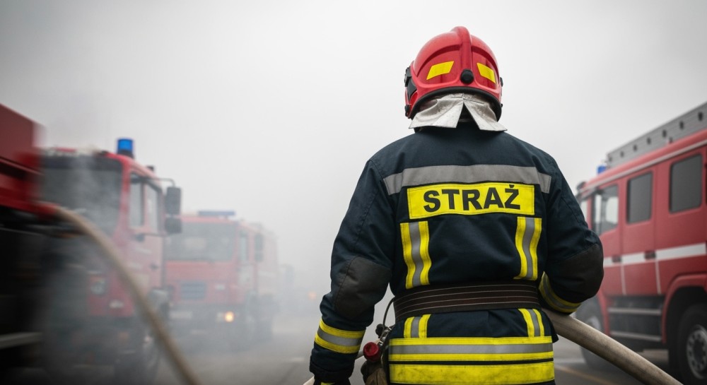 Jak bezpiecznie radzić sobie z płonącym tłuszczem w kuchni?