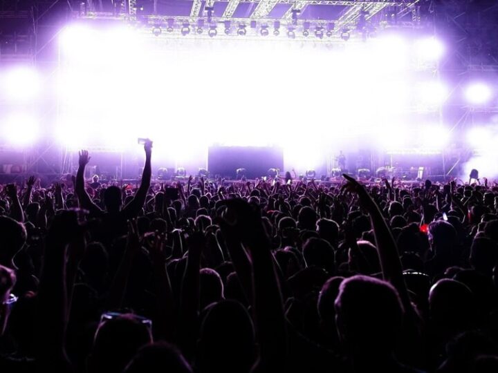 Pidżama Porno w Słowianinie – co musisz wiedzieć przed koncertem!