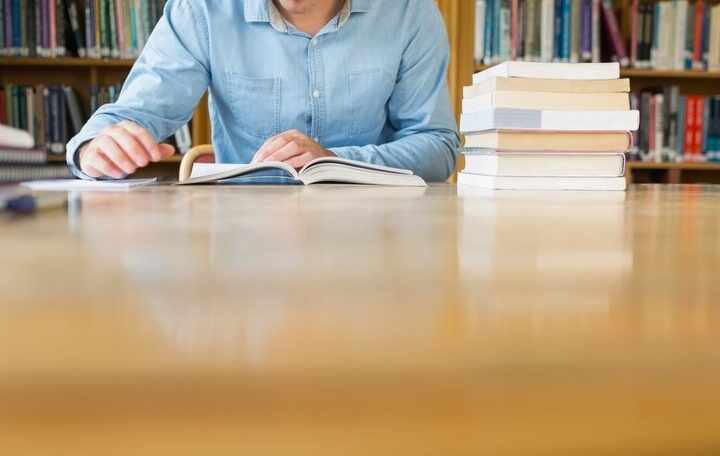 Bezpieczne maluchy: Policjanci uczą dzieci zasad ruchu drogowego