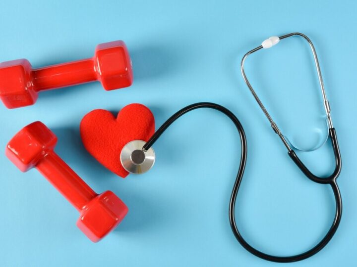 Seniorzy na Światowym Dniu Zdrowia: Wsparcie i Edukacja w Gminie