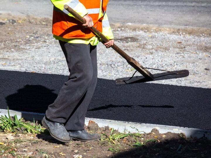 Nowe życie dla dróg w Ustowie: Wznowienie prac modernizacyjnych po zimowej przerwie