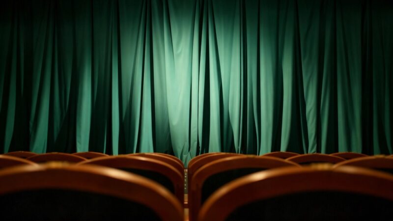 Hiroszima znów na scenie: monodram pełen emocji i humoru