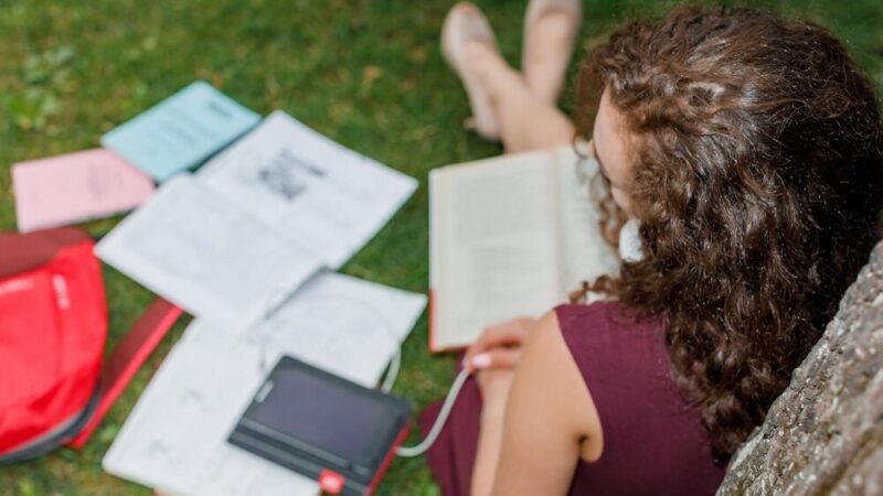 Nowoczesne moduły w Dołujach: Inwestycja w przyszłość edukacji