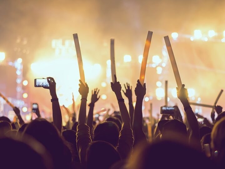 Muzyczna rewolucja w Szczecinie: SKA Petarda, Rewizja i CELA NR 3 debiutują na żywo!