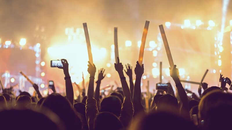 Muzyczna rewolucja w Szczecinie: SKA Petarda, Rewizja i CELA NR 3 debiutują na żywo!