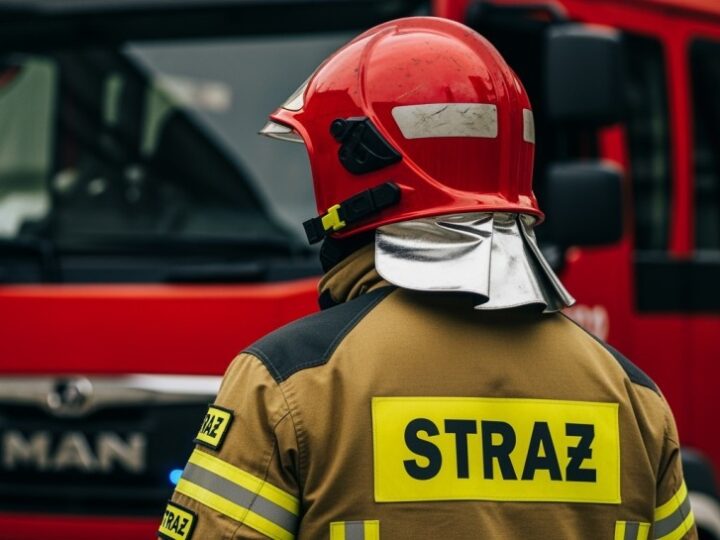 Nowoczesny wóz strażacki dla OSP Smolęcin podnosi bezpieczeństwo w gminie Kołbaskowo