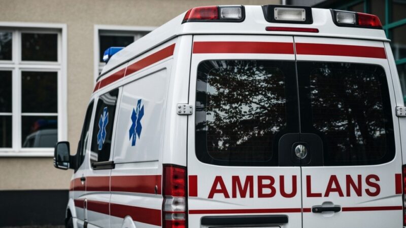 Wakacyjne przygody bez ryzyka: jak chronić dzieci latem?