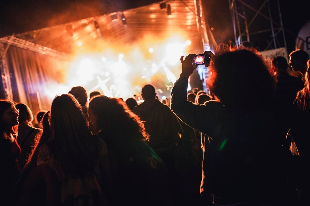 Hunter zaskakuje: koncert z legendarnym bębniarzem Ślimakiem!