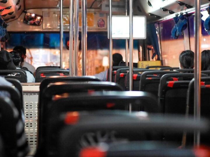 Nowe trasy autobusów 53 i 67 na Emilii Plater – co musisz wiedzieć?
