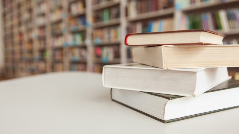 Literacka podróż Marty Gielec: Debiut, emocje i pasja w Szczecinie