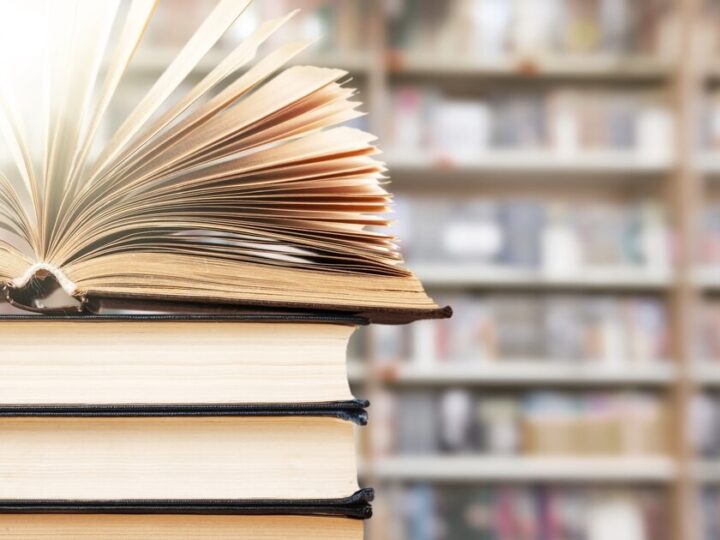 Świętuj 80-lecie Polic: Weź udział w literackim wyzwaniu!